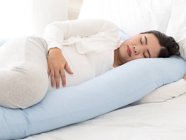 Bedtime Routine for Pregnant Women: A Wind-Down Checklist by Trimester