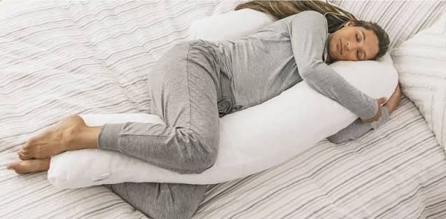 Pregnancy Wedge Pillow vs Full-Body Pillow Which Gives Better Support
