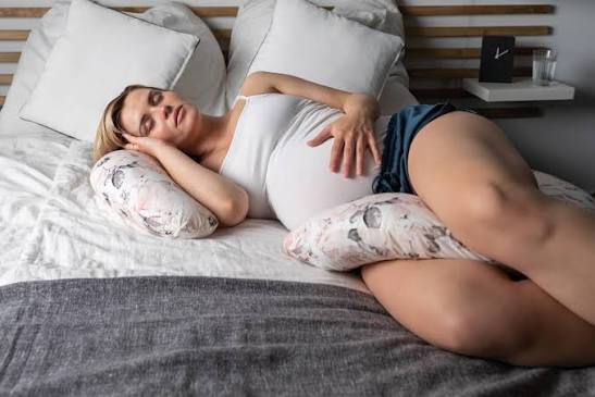 Third Trimester Sleep Remedies: 10 Ways to Rest When Baby Is Running Out of Room