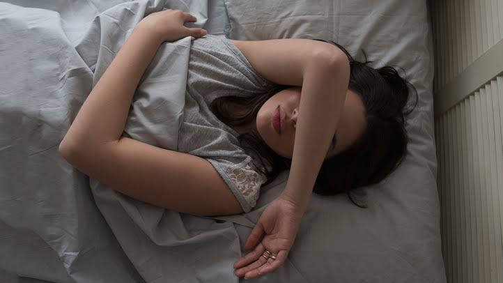 Why Can't I Sleep During Pregnancy 8 Common Causes by Trimester